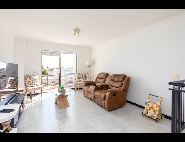 2 BEDROOM APARTMENT TO LET IN ROYAL ASCOT